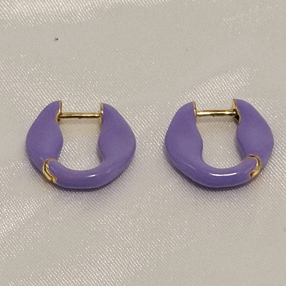 F+H Huggies Earings 18k Goldplated Lavender Color Enamel New
